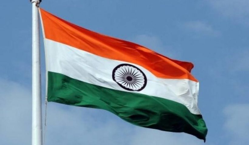 tricolor unfurled on 14th august by bank manager pithoragarh